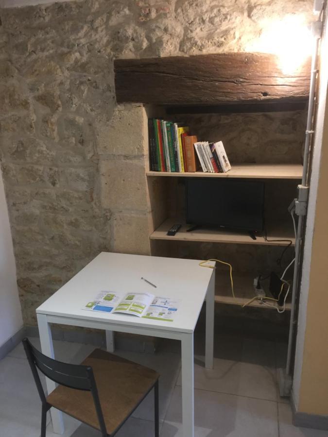 Superbe Gite A La Campagne Dans Le Bordelais Saint-Vivien-de-Blaye Εξωτερικό φωτογραφία